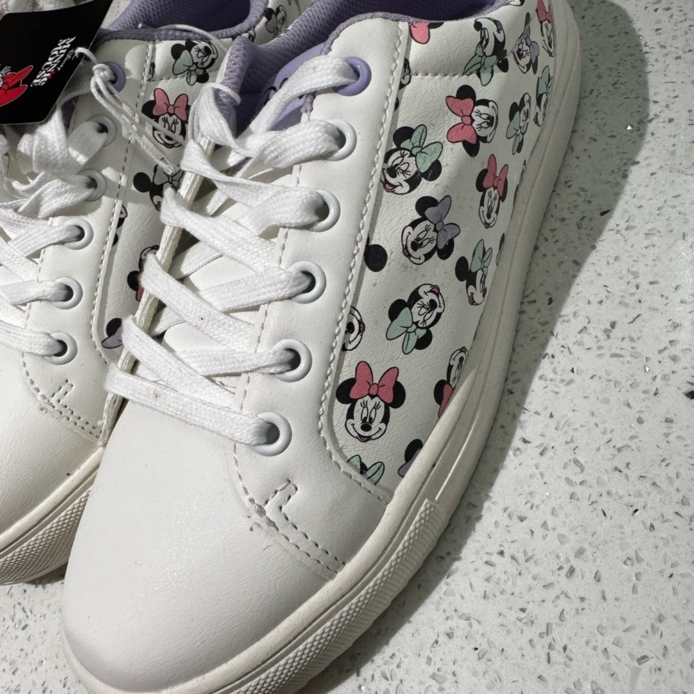 Disney Minnie Mouse White and Pink Sneakers